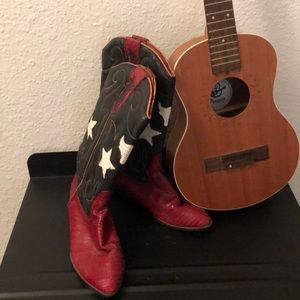 Women’s size 6.5 Stars Red Blk Wht Cowboy Boots